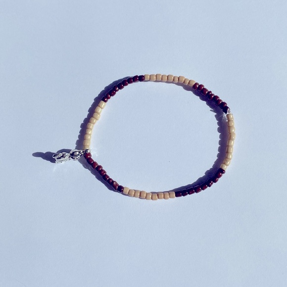 Hand Crafted Bead Bracelet Teddy Bear Charm - Picture 2 of 5